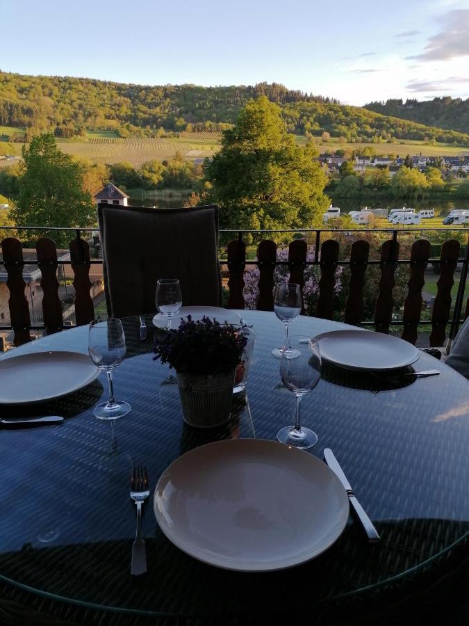 Wein Und Gastehaus Marlene Pohl Hotel Kinheim Buitenkant foto