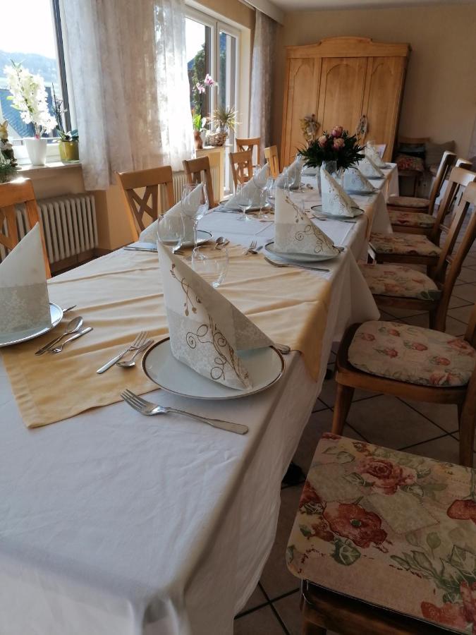 Wein Und Gastehaus Marlene Pohl Hotel Kinheim Buitenkant foto