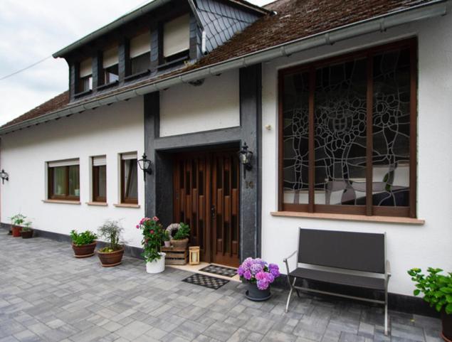 Wein Und Gastehaus Marlene Pohl Hotel Kinheim Buitenkant foto