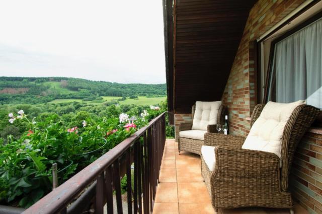 Wein Und Gastehaus Marlene Pohl Hotel Kinheim Buitenkant foto